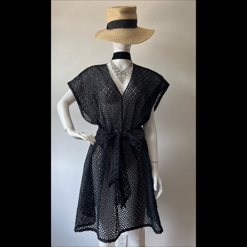 BANANA REPUBLIC Eyelet Dress with Tie Belt